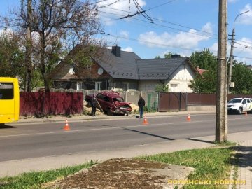 У Луцьку зіткнулися автобус і ВАЗ. ФОТО