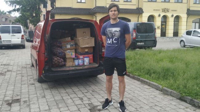 Як у луцькій кав’ярні, де працюють офіціанти з синдромом Дауна, діє волонтерський центр. ВІДЕО