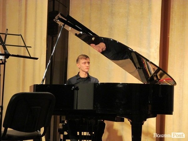 У Луцьку - концерт камерного оркестру. ФОТО