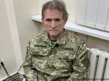 Суд відправив Медведчука під арешт без можливості внесення застави