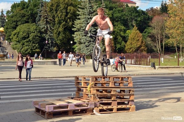 У Луцьку відбувся фестиваль екстриму. ФОТО