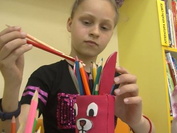 10-річна лучанка організовує творчі майстеркласи та збирає гроші для ЗСУ. ВІДЕО