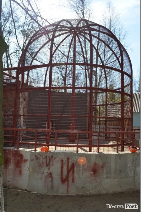 У Луцьку поляки проінспектували хід реконструкції міського зоопарку. ФОТО