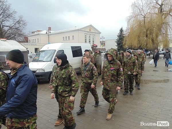 Антивоєнне віче у Луцьку. ФОТО