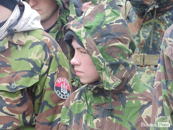 Антивоєнне віче у Луцьку. ФОТО