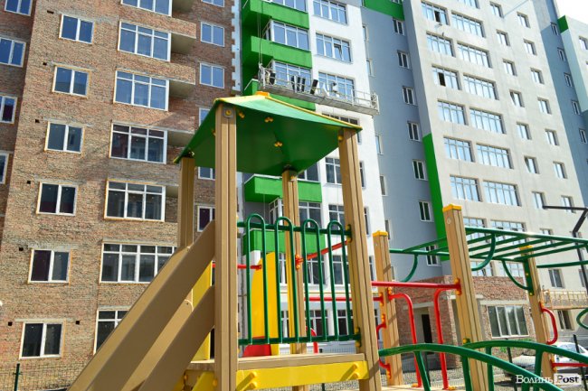 Фотозвіт із будівництва найяскравішого житлового комплексу Луцька*