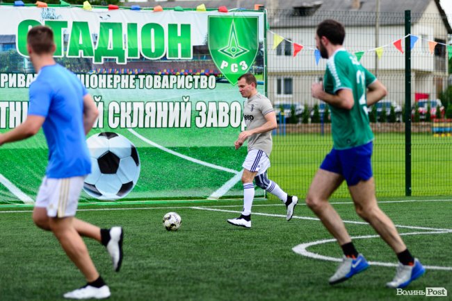 Свято корпоративної єдності: група компаній «Континіум» влаштувала футбольний турнір. ФОТО