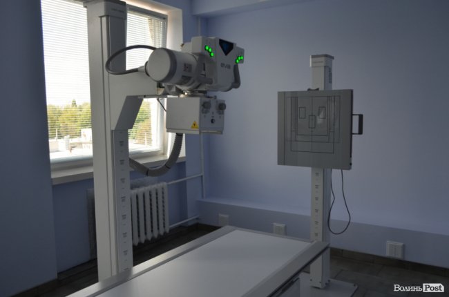 Луцькій поліклініці замість древнього рентгену купили новий. ФОТО
