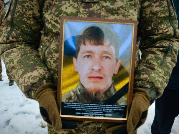 На Волині провели в останню путь Героя Валерія Михалевича