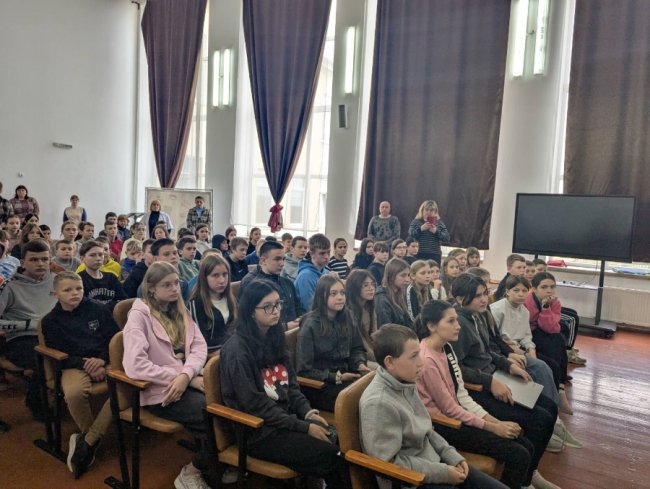 Рідних загиблих волинян вручили посмертні нагороди Героїв. ФОТО