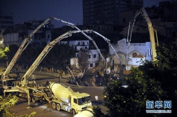 У Китаї під землю провалилися багатоповерхівки. ФОТО. ВІДЕО