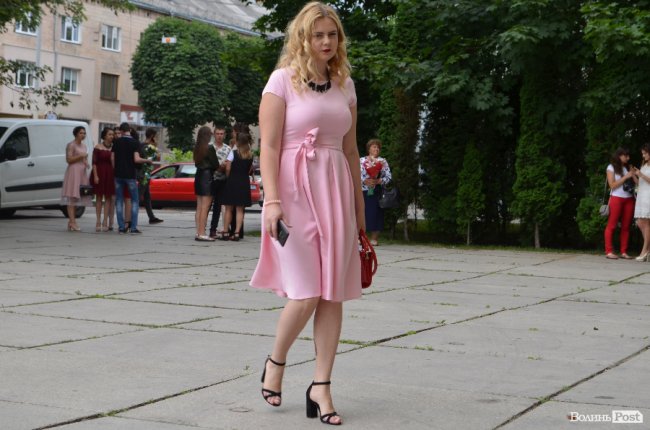 «Ви наша надія»: у луцькому педколеджі – випускний. ФОТО