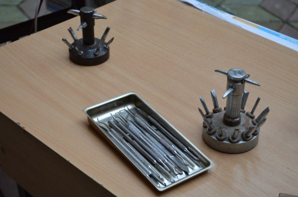 На Прикарпатті гурт грає на стоматологічних інструментах. ФОТО. ВІДЕО