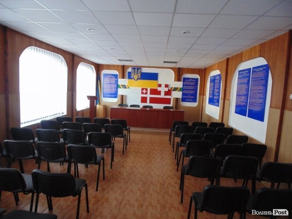 Іконостас та ізолятори, - екскурсія луцькою міліцією. ФОТО