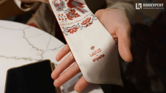 Бренд з прадавніми символами і сенсом: як волинянка створює аксесуари з українською душею