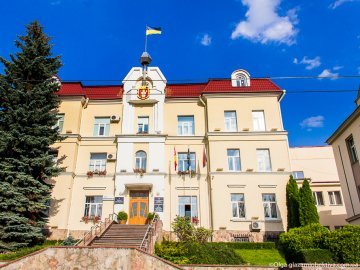 Лучани стали менше довіряти міській владі