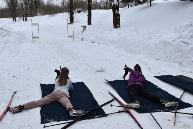 У Луцьку юні спортсмени провели відкриті тренування з біатлону. ФОТО