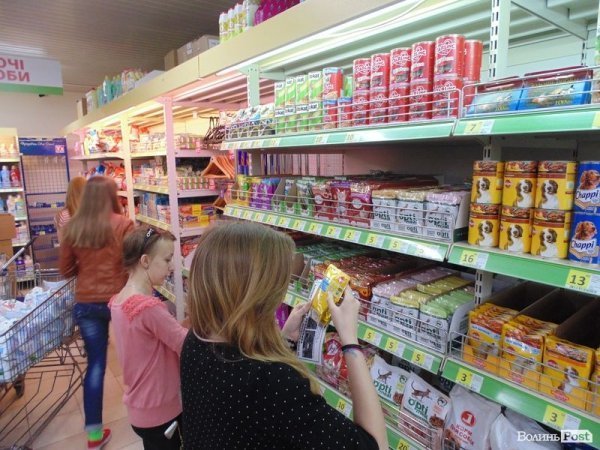 У луцьких супермаркетах влаштували антиросійську «ревізію». ФОТО. ВІДЕО