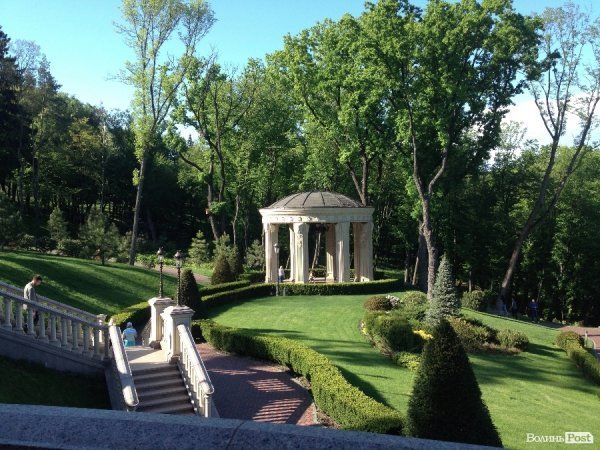 На вихідні -  у «Межигір'я». ФОТО 