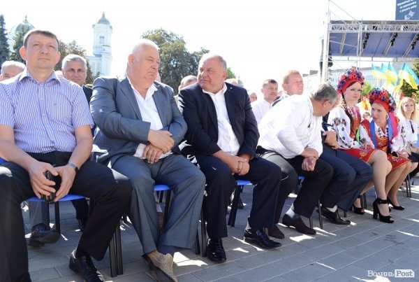 Мер Луцька у День міста заговорив сімома мовами. ФОТО