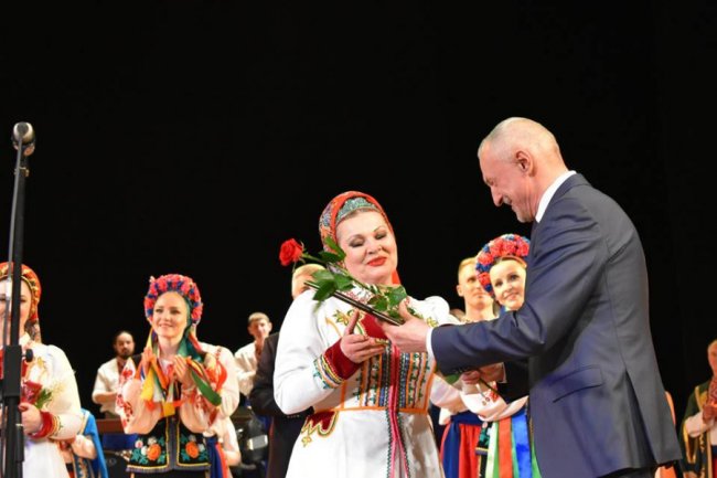 Артисток Волинського народного хору відзначили нагородами. ФОТО