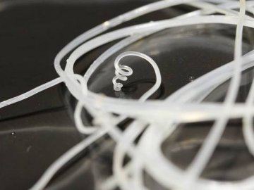 Волинянин самостійно витягнув з живота 12-сантиметрового глиста