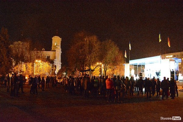 У Луцьку згадували Революцію Гідності та молилися за загиблими. ФОТО. ВІДЕО