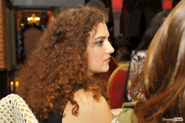 «Зима. Кохання. Новий Рік»: поетичний вечір з присмаком моди в Луцьку