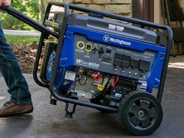 У Луцьку майже 100 генераторів передали комунальним підприємствам та закладам освіти