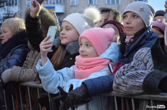 Повстанські пісні, зізнання в любові і до чого тут ва(Зе)лін: як на Волинь Порошенко приїздив. ФОТОРЕПОРТАЖ