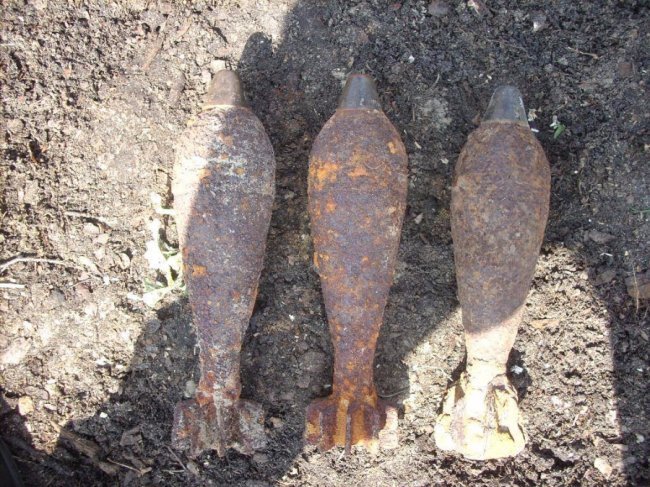 Волинські піротехніки підірвали три десятки снарядів