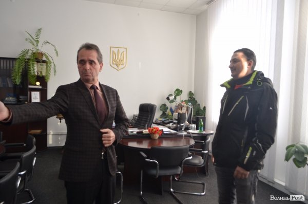 Волинські активісти завітали до найбагатших декларантів