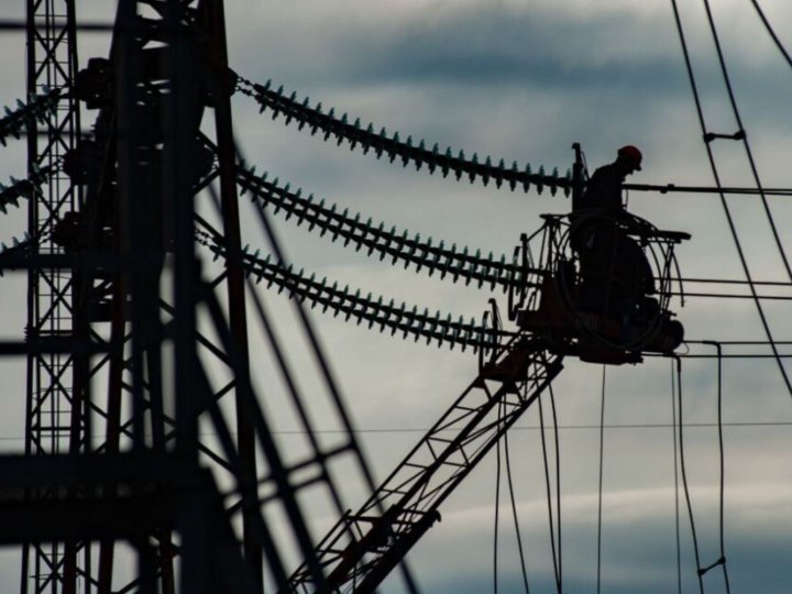 В Україні знову вводять графіки відключень світла