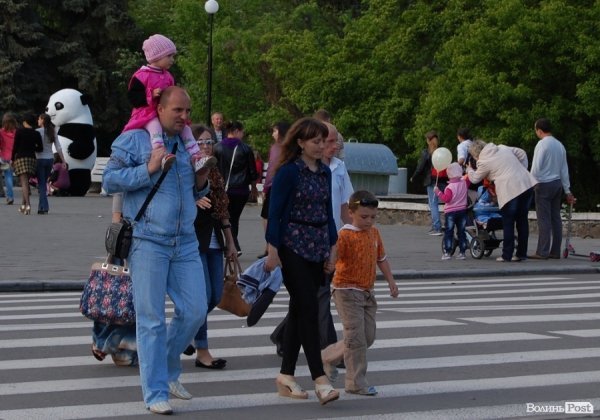 Вогнем і піротехнікою Луцьк відсалютував Перемозі