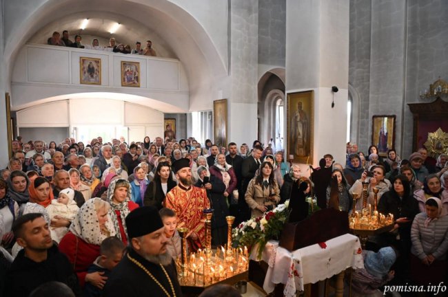 Митрополит Епіфаній звершив молебень у храмі на Волині, громада якого разом із священником перейшла до ПЦУ