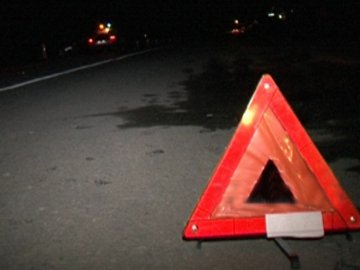 Смертельна аварія на Волині: автомобіль збив пішохода