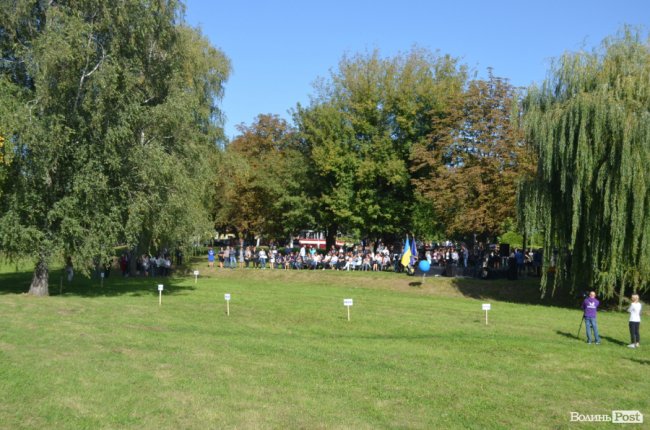 Як у луцькому «політесі» вітали першокурсників. ФОТОРЕПОРТАЖ