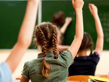 Польські школи готові з вересня прийняти 300 тисяч дітей з України