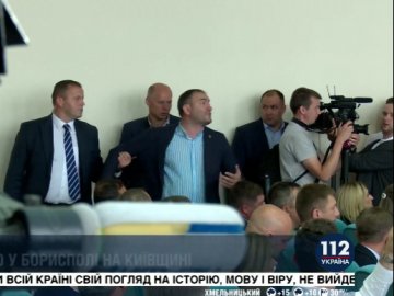 «Вийди звідси, розбійник ти!»: Зеленський зі скандалом вигнав чиновника під час зустрічі. ВІДЕО