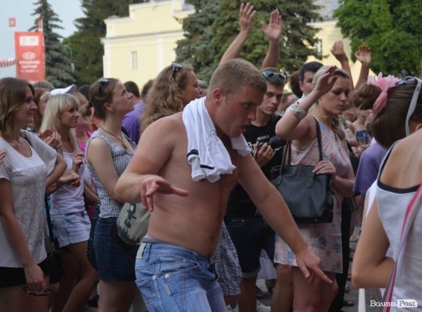 У Луцьку під Танок на Майдані Конго стартував KIA Fan Fest