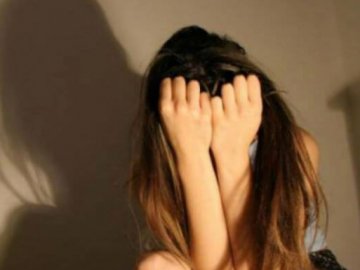 На Прикарпатті військові зґвалтували школярку