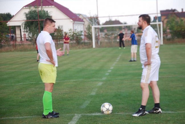 Волинські священники готуються до благодійного футбольного матчу. ФОТО