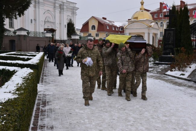 У Луцьку попрощалися із захисником України Антоном Єгоровим