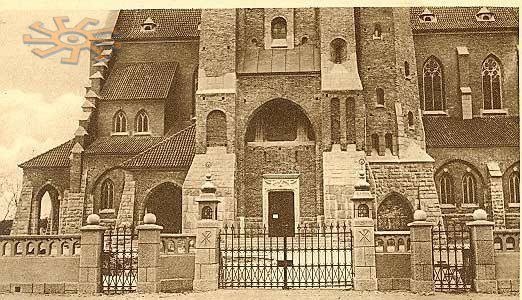 Волинський костел на польських листівках 30-х років