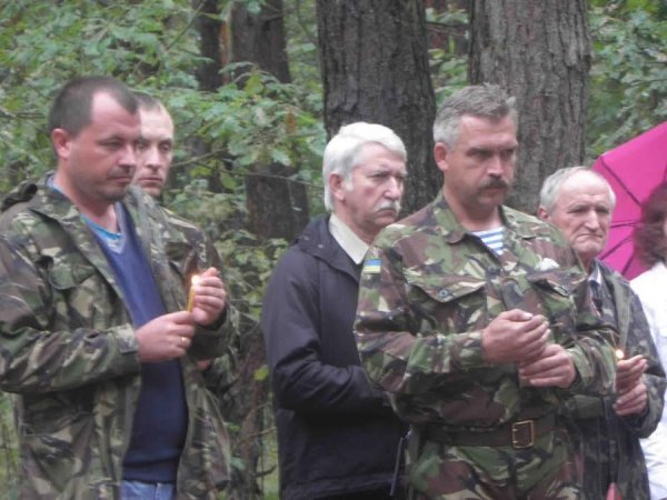 Приїхав із зони АТО, щоб поховати солдатів Другої світової війни. ФОТО