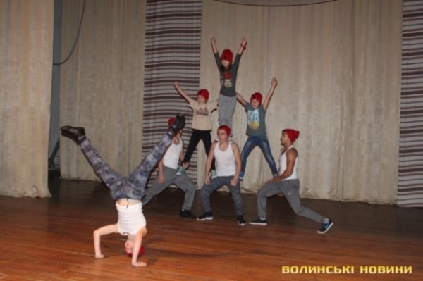 У Луцьку відбувся конкурс близнюків