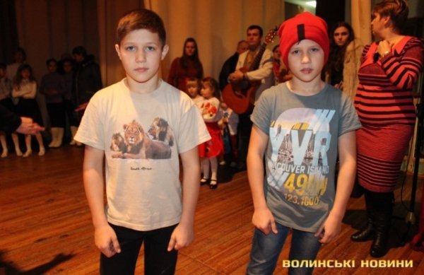 У Луцьку відбувся конкурс близнюків