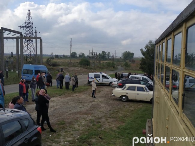  Без прощань і з поліцією: на Волині поховали депутата, який помер від коронавірусу