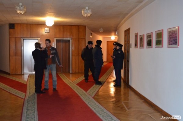 Біля приймальні Бориса Клімчука чергують правоохоронці