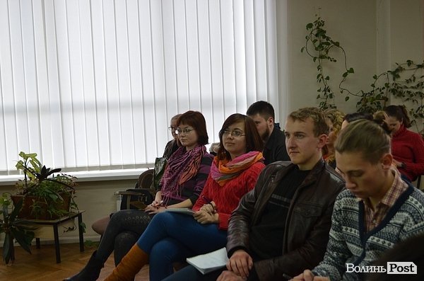 У Луцьку вчили, як креативно писати. ФОТО